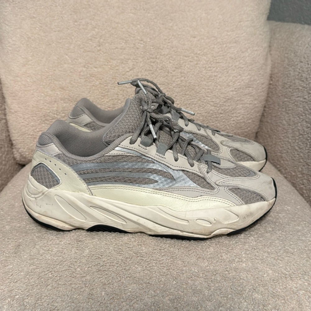 Yeezy static men’s 11
